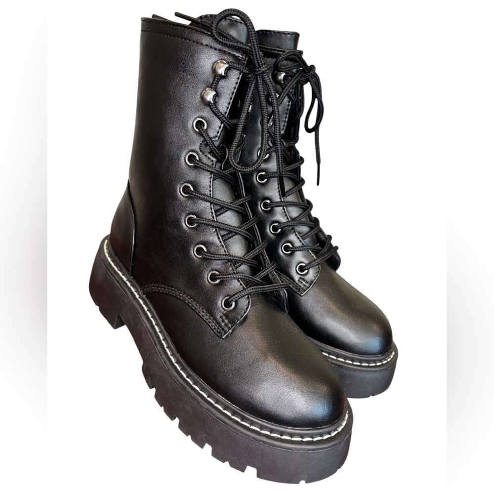 NWT Wild Fable Black Lace-Up Side Zip Platform Boots, Size 6.5 - Picture 5 of 11